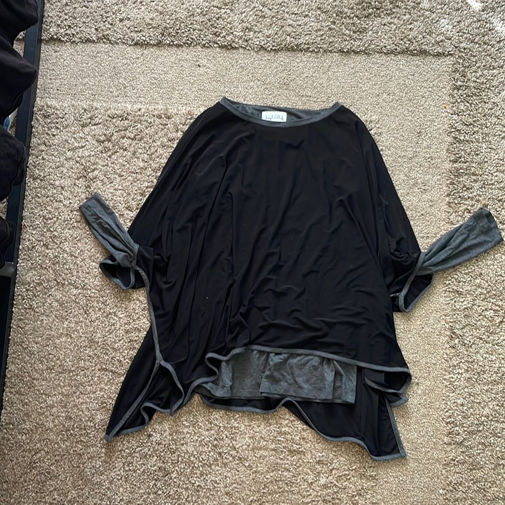 Joseph Ribkoff poncho top